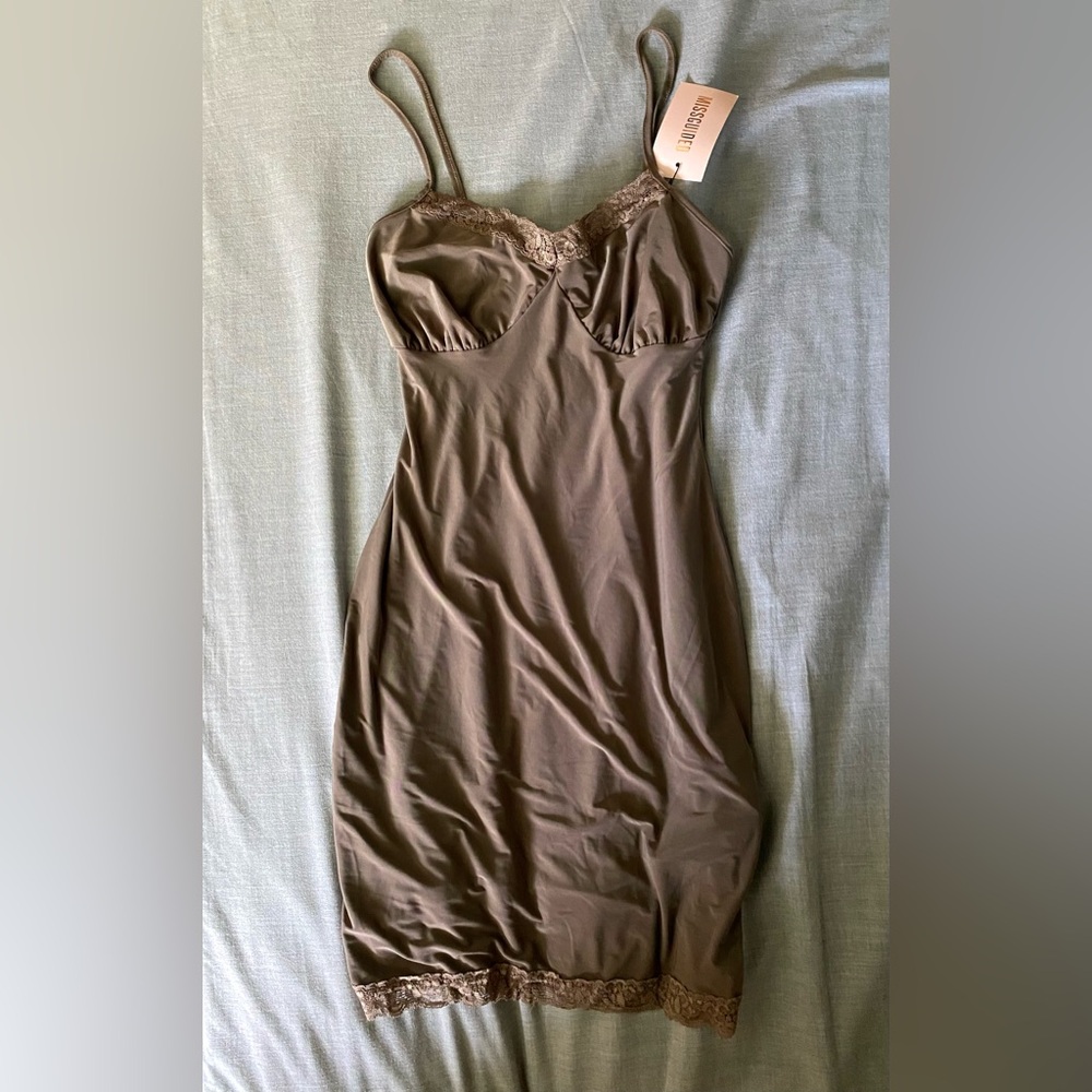Misguided Silky Lace Dress Nude/Brown
